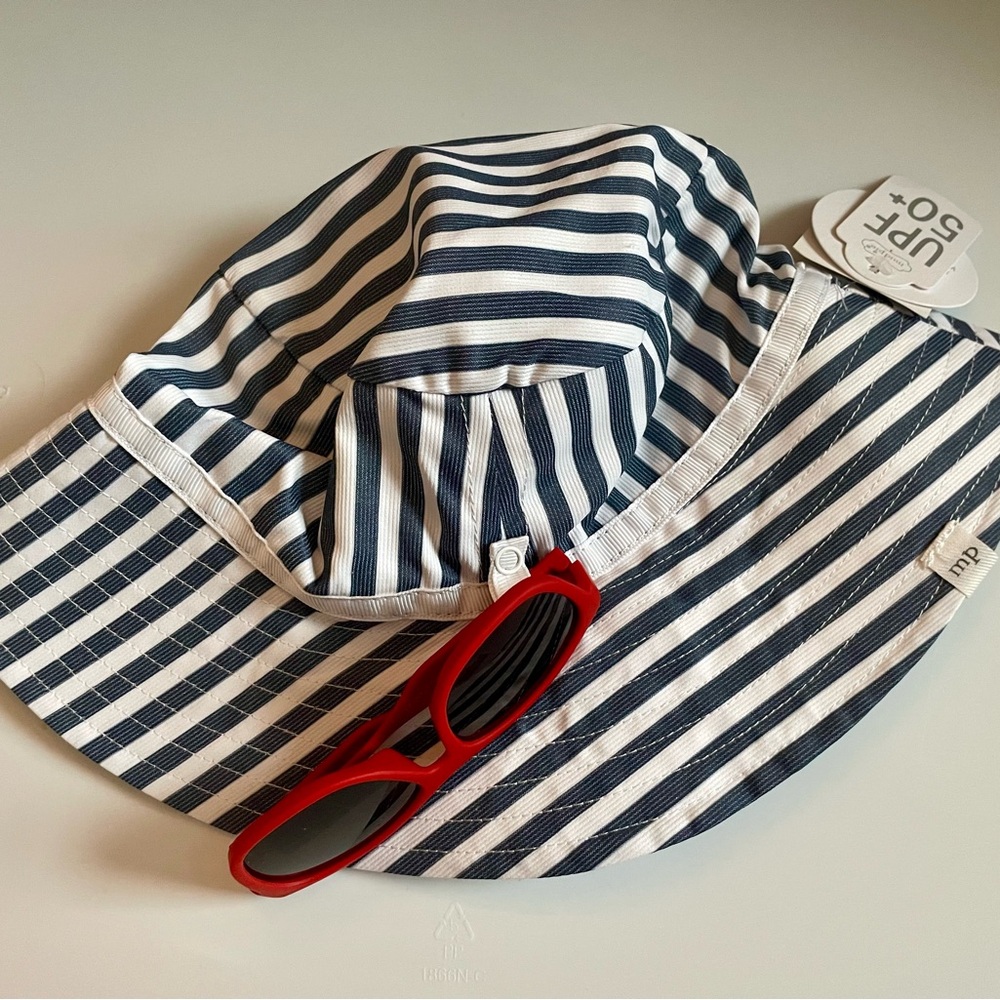 Baby Beach Hat with Sunglasses